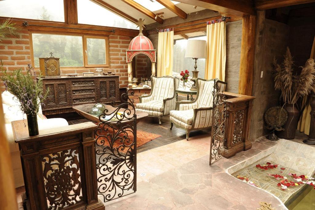 Hacienda Rumiloma Quito Ruang foto